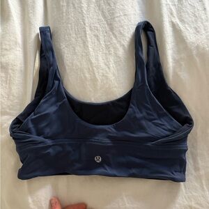 lululemon (8) Navy Blue / Deep Blue Align bra A/B Good condition Scoop neck